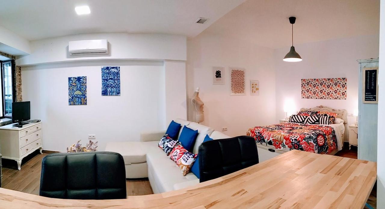Loft Jazmin Junto A Puente Romano กอร์โดบา ภายนอก รูปภาพ